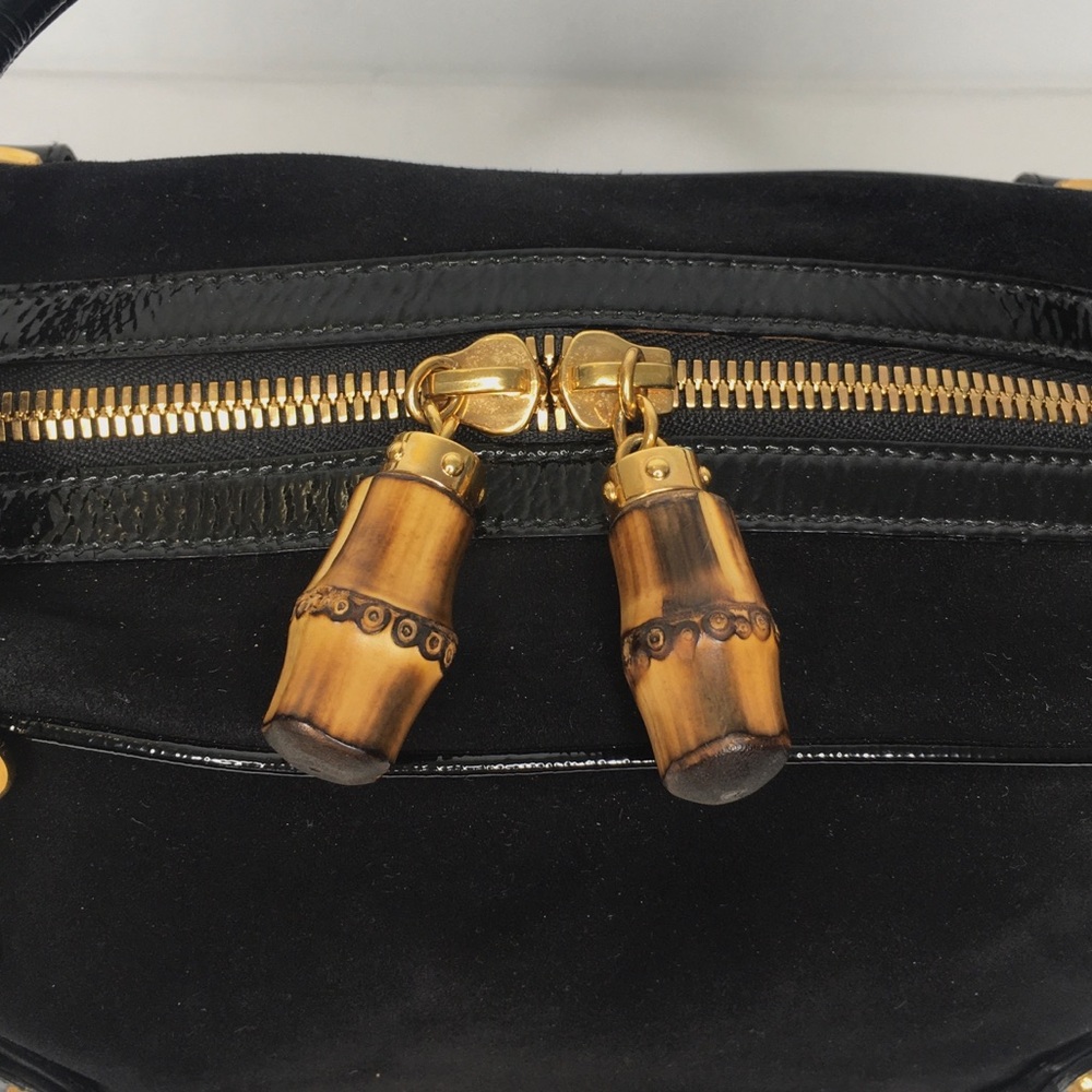 Gucci Black Suede Shoulder Bag with Gold Hardware - Picture 8 of 16